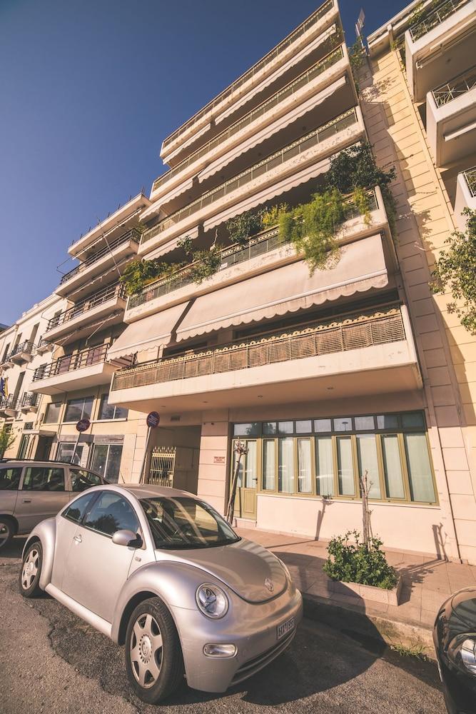 Nefeli City Apartments Patras Exterior foto