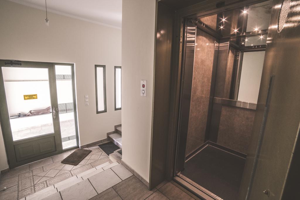 Nefeli City Apartments Patras Exterior foto